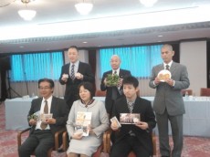 NEC_0317プレス発表風景写真